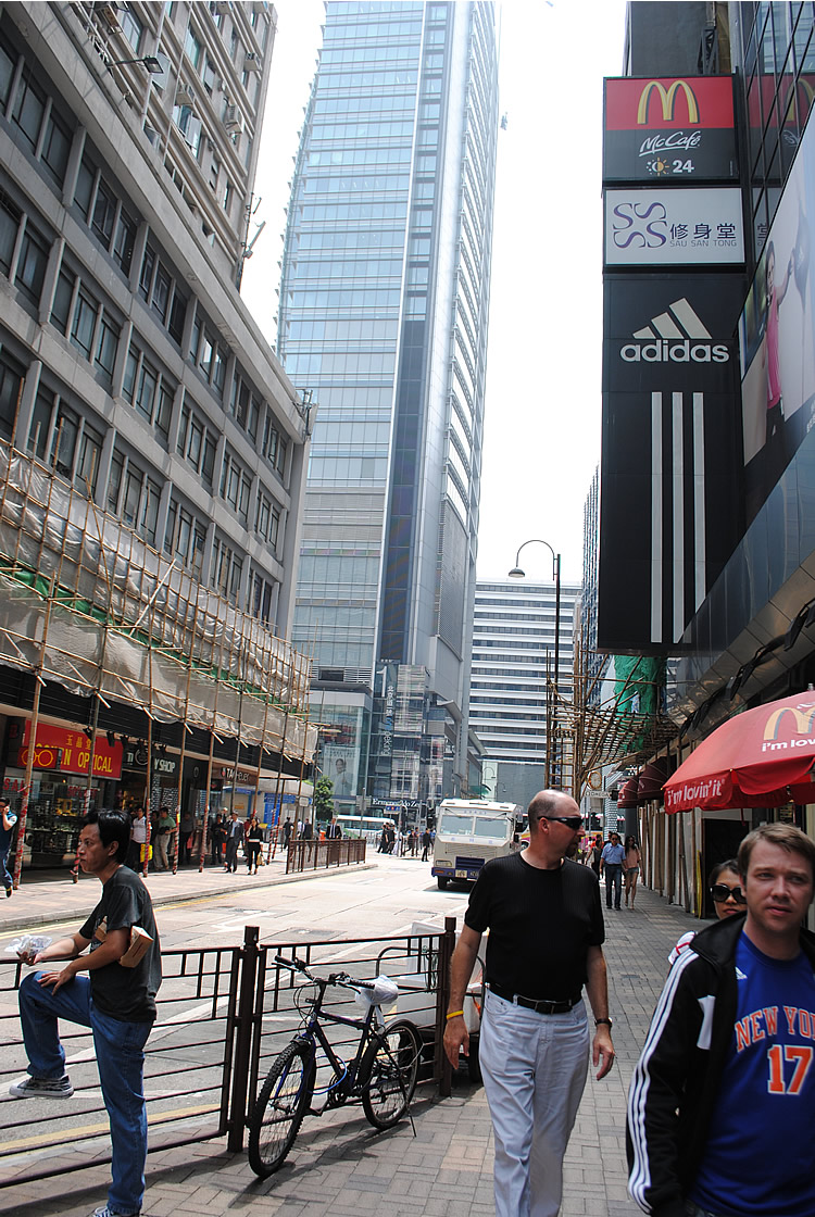 香港の街中を歩く　中国語を学んで香港　シンセンで働く